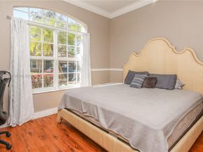 19301 Seneca Ave, Weston FL 33332