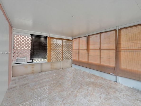 3371 SW 51st St, Hollywood FL 33312
