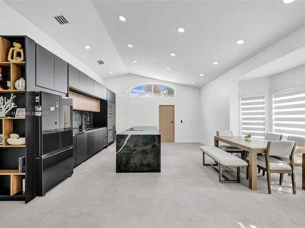 3371 SW 51st St, Hollywood FL 33312