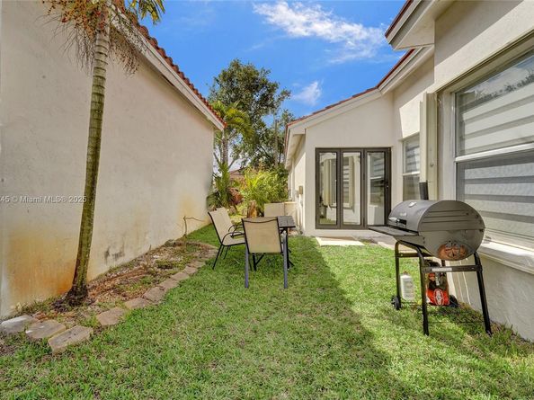 3371 SW 51st St, Hollywood FL 33312