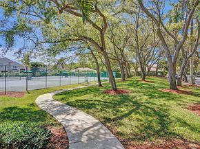 3371 SW 51st St, Hollywood FL 33312