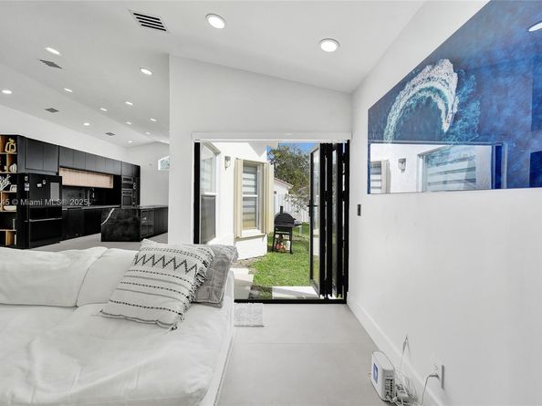 3371 SW 51st St, Hollywood FL 33312