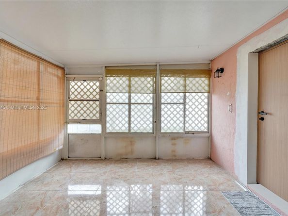 3371 SW 51st St, Hollywood FL 33312