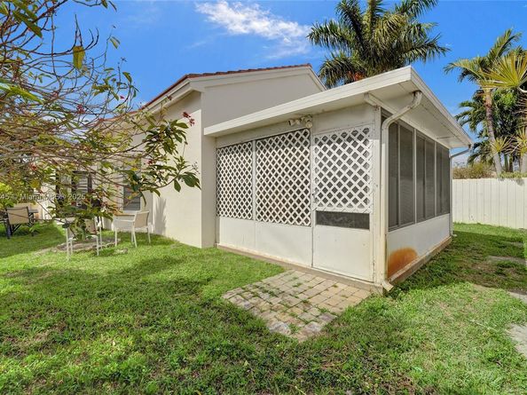 3371 SW 51st St, Hollywood FL 33312