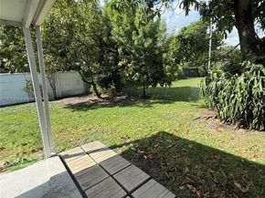 1720 SW 87th Ave, Miami FL 33165