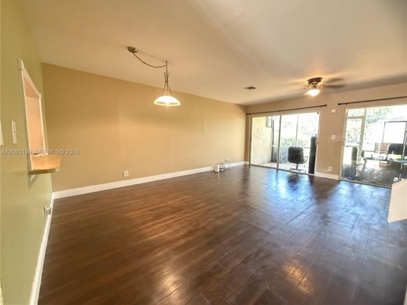 309 W Hemingway Cir, Margate FL 33063