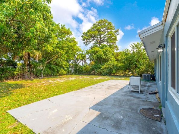 640 E Melrose Cir, Fort Lauderdale FL 33312