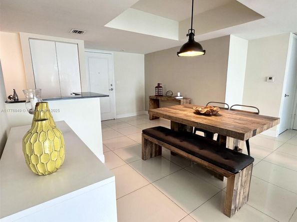 1861 NW S River Dr 2608, Miami FL 33125