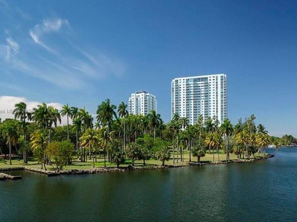 1861 NW S River Dr 2608, Miami FL 33125