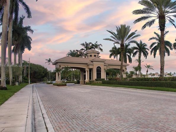 Undisclosed Address #A11833811, Miramar FL 33027