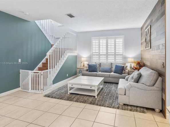 Undisclosed Address #A11833811, Miramar FL 33027