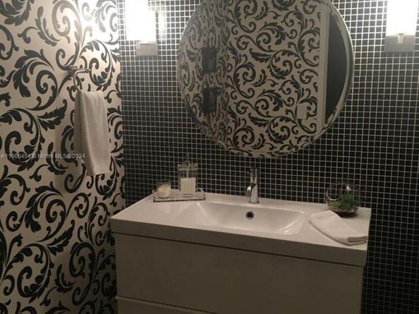 1865 79th St Cswy 4I, North Bay Village FL 33141