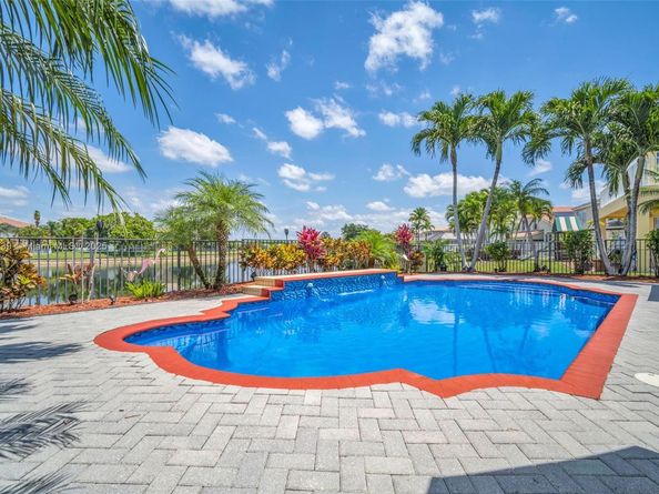 9003 Alexandra Cir, Wellington FL 33414