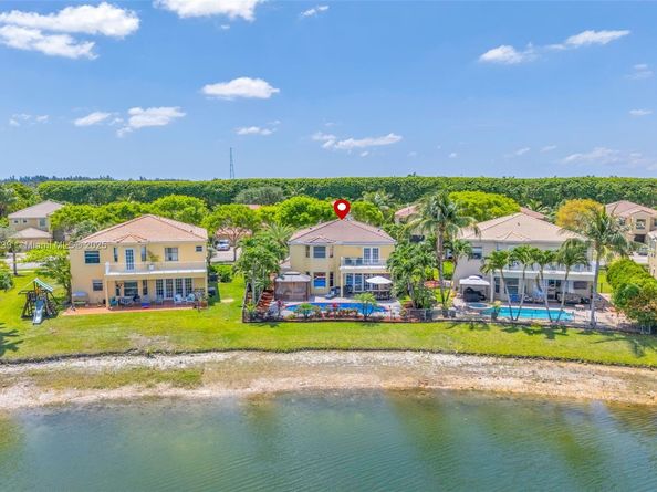 9003 Alexandra Cir, Wellington FL 33414