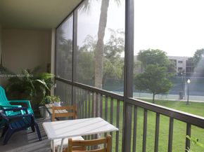 8015 SW 107th Ave 220, Miami FL 33173