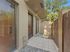 7720 NW 79th Ave B6, Tamarac FL 33321