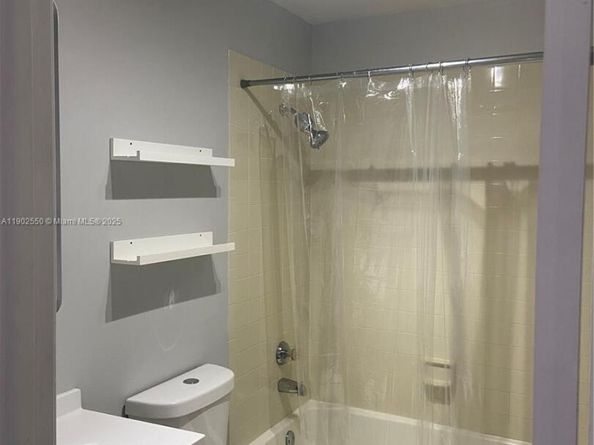 9849 Nob Hill Ln 9849, Sunrise FL 33351