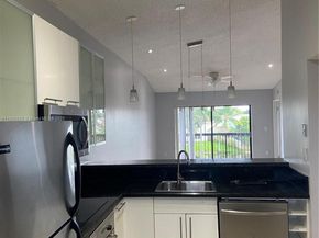 9849 Nob Hill Ln 9849, Sunrise FL 33351