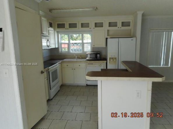 1901 SW 87th Ter, Davie FL 33324