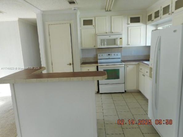 1901 SW 87th Ter, Davie FL 33324