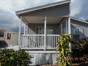 1901 SW 87th Ter, Davie FL 33324