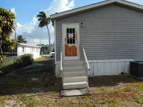 1901 SW 87th Ter, Davie FL 33324
