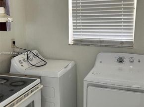 504 NW 179th St, Miami Gardens FL 33169