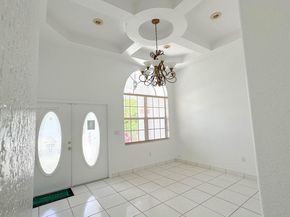 25 Ludlam Dr, Miami Springs FL 33166