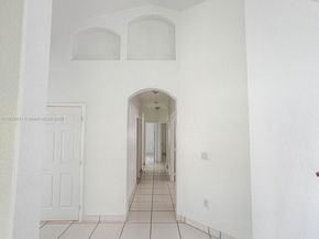 25 Ludlam Dr, Miami Springs FL 33166
