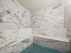 90 SW 3rd St PH15, Miami FL 33130