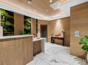 90 SW 3rd St PH15, Miami FL 33130