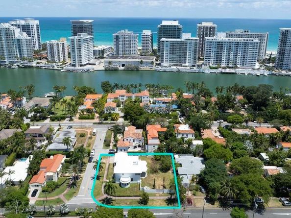 5861 La Gorce Dr, Miami Beach FL 33140