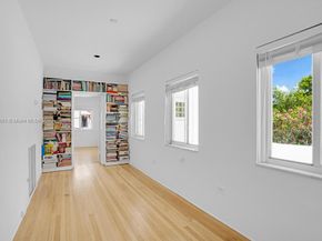5861 La Gorce Dr, Miami Beach FL 33140