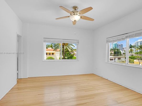 5861 La Gorce Dr, Miami Beach FL 33140