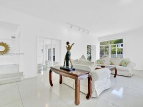 5861 La Gorce Dr, Miami Beach FL 33140