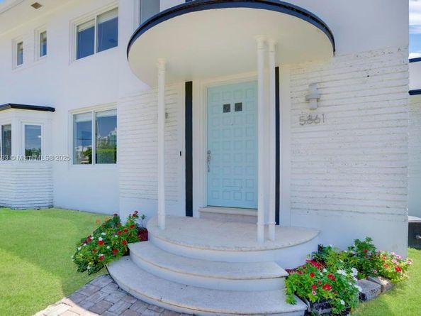 5861 La Gorce Dr, Miami Beach FL 33140