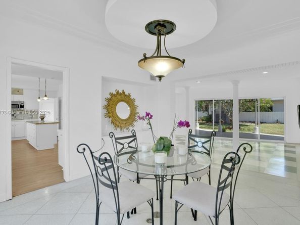 5861 La Gorce Dr, Miami Beach FL 33140