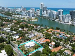 5861 La Gorce Dr, Miami Beach FL 33140