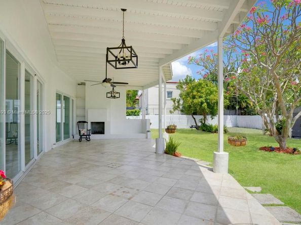 5861 La Gorce Dr, Miami Beach FL 33140