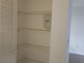 1720 NW N River Dr 113, Miami FL 33125