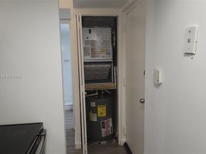 1720 NW N River Dr 113, Miami FL 33125