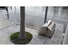 1720 NW N River Dr 113, Miami FL 33125