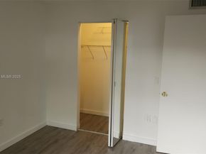 1720 NW N River Dr 113, Miami FL 33125