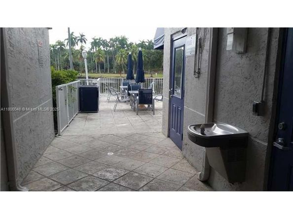 1720 NW N River Dr 113, Miami FL 33125