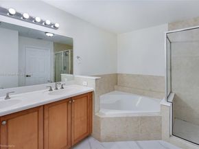 8395 SW 73rd Ave 511, Miami FL 33143