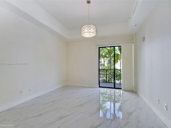 8395 SW 73rd Ave 511, Miami FL 33143