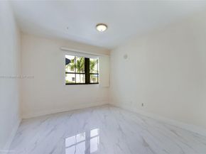 8395 SW 73rd Ave 511, Miami FL 33143