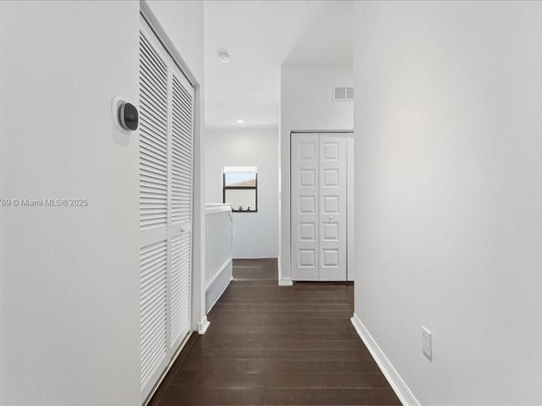 617 NE 191st St, Miami FL 33179