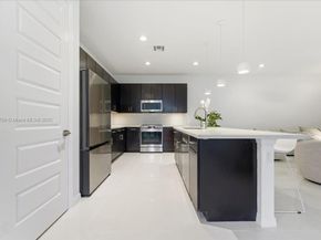 617 NE 191st St, Miami FL 33179