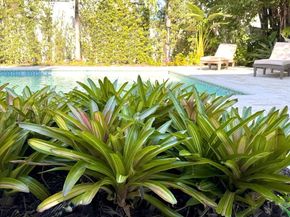 617 NE 191st St, Miami FL 33179